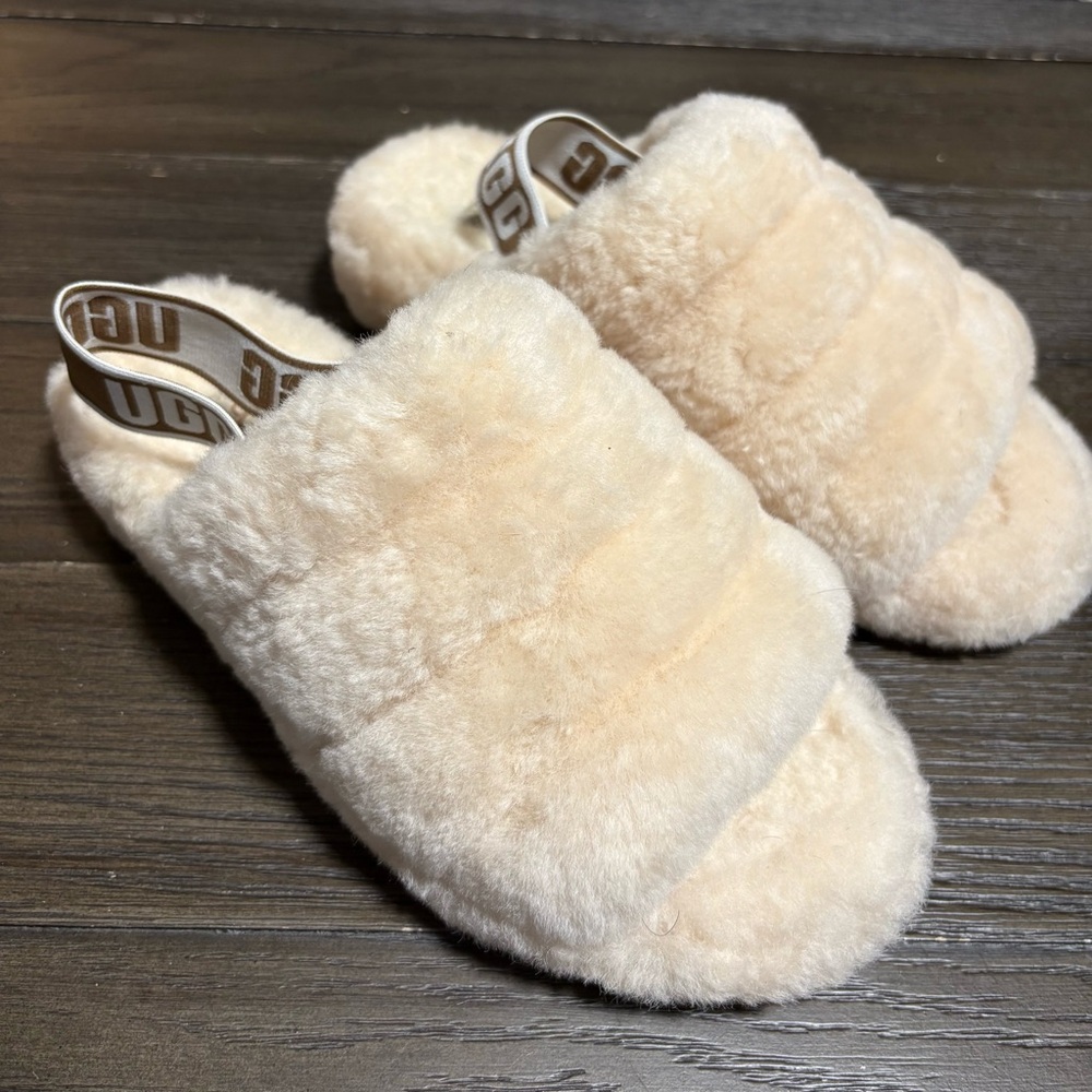 UGG Women's Soft Tan Fluffy Slippers